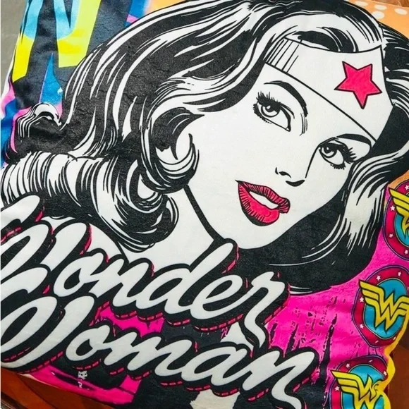 Wonder Woman Square Super Hero Pillow Case Cover - Picture 2 of 4
